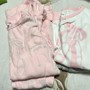 Lot of 4 pairs 5T carters unicorn and ballerina pajamas pj